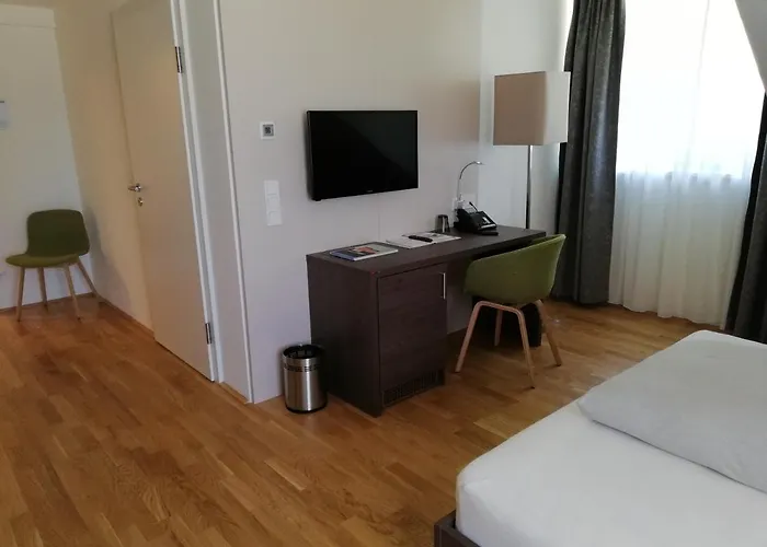 Jaegermayrhof מלון *